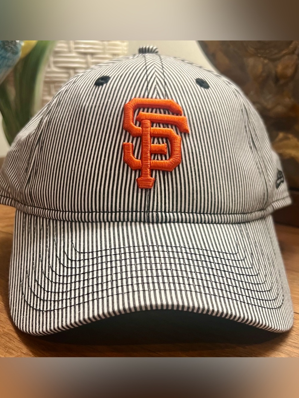 SF Giants ⚾️ Women’s black/white pinstriped Cap -  with Orange Logo